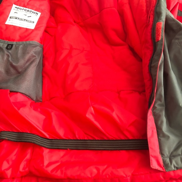 Boys Columbia Winter Jacket. - Picture 7 of 8